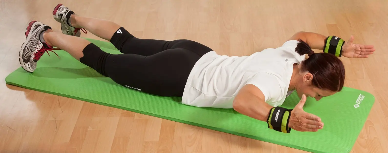 Greutati pentru maini si picioare Schildkrot 2x0.5kg (Green/Black)