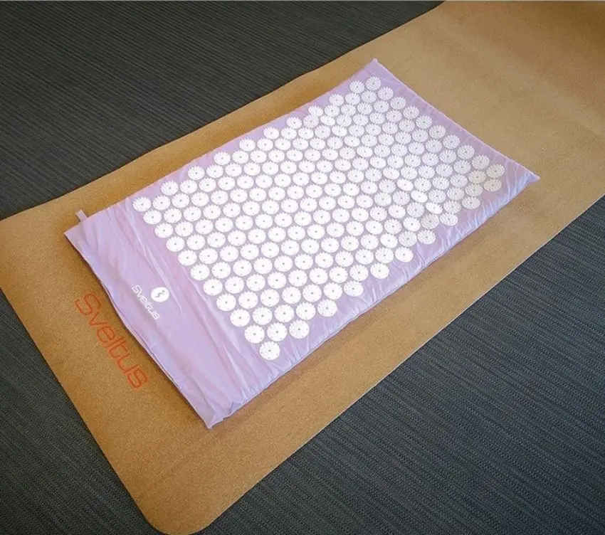 Covoraș pentru masaj Sveltus 1399 75x44cm (Purple)