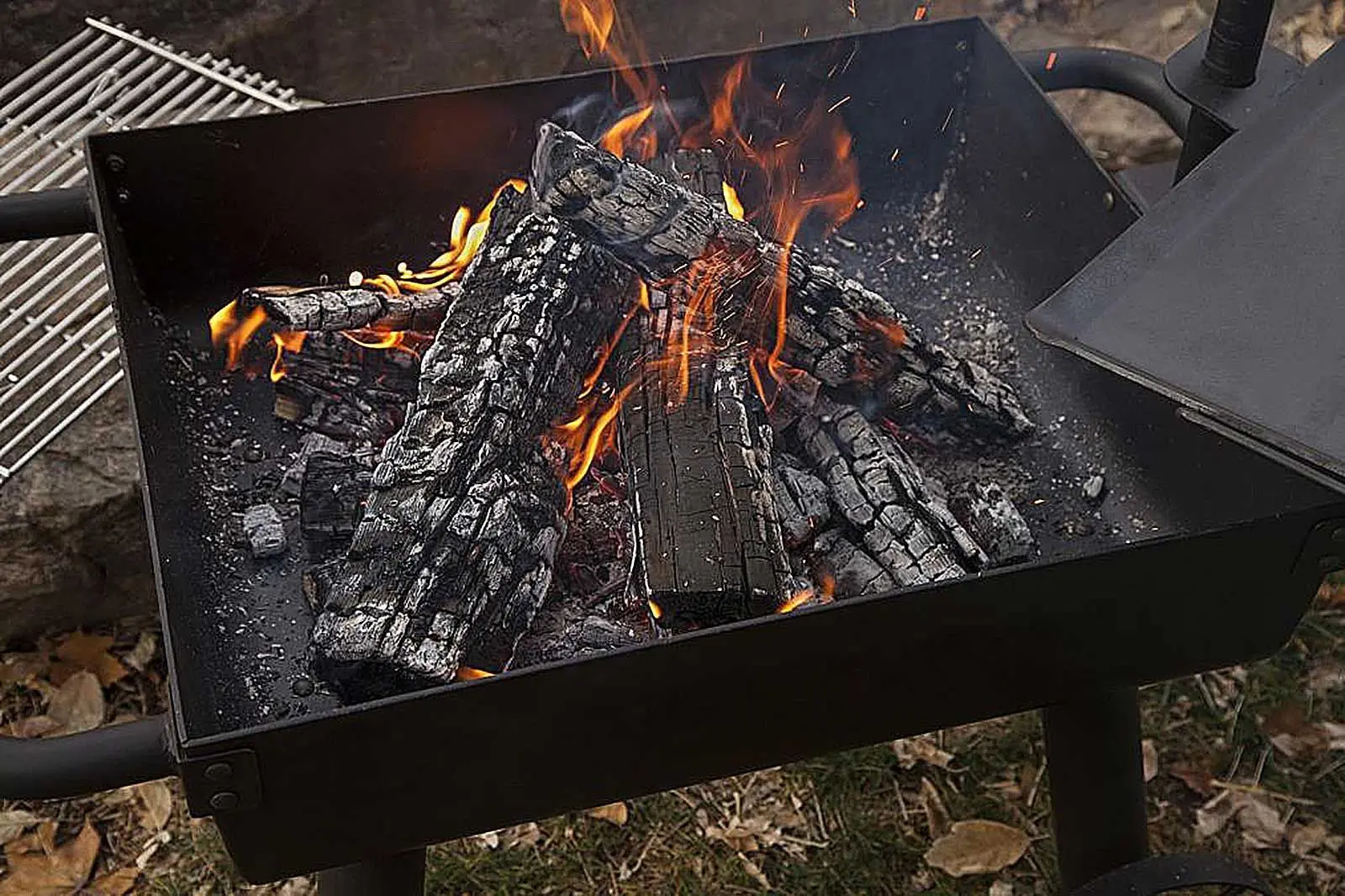 Gratar Camp Chef Cook Wagon (Black) - 5