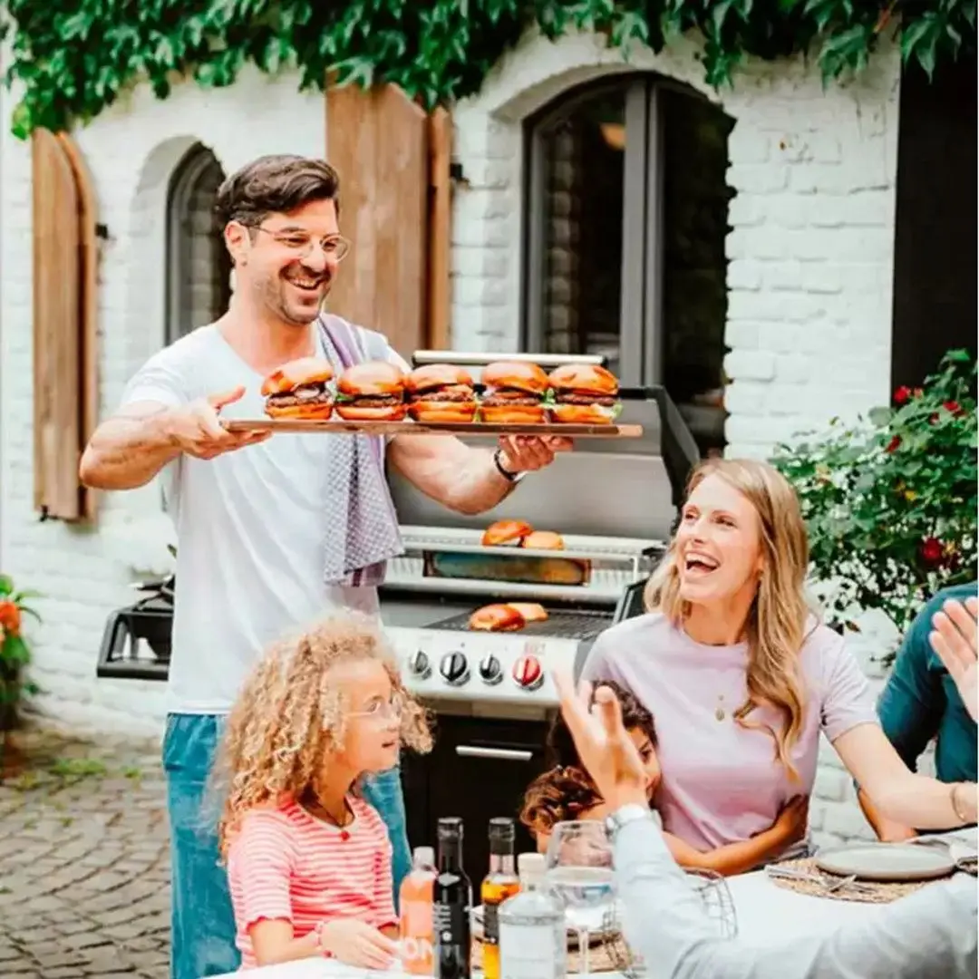 Grill pe gaz Enders Monroe Black Pro 4 IK Turbo (Black/Inox)