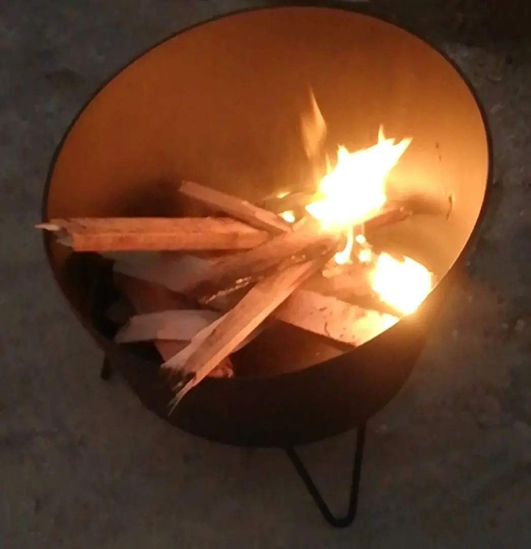 Gratar cu vatra Saska Garden 1031125 (Black) - 2