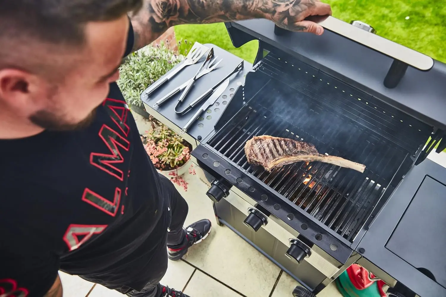 Газовый гриль Swan SBQ57030N (Black)