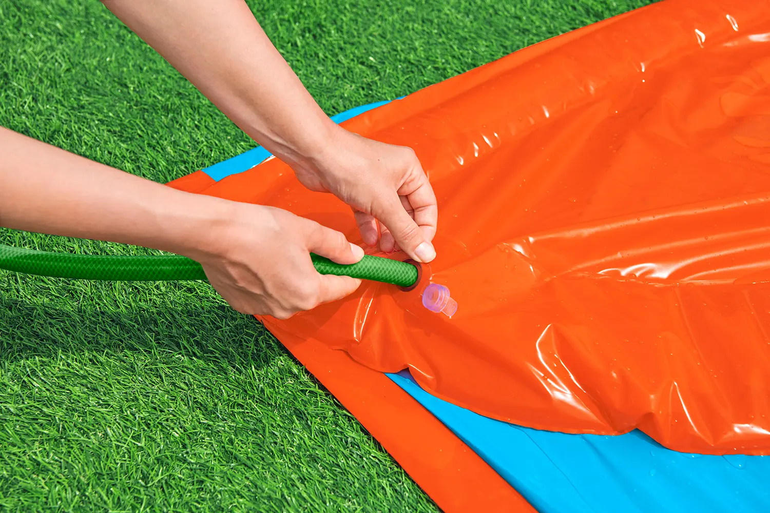 Водная дорожка Bestway H2O GO Tsunami Splash Ramp 52478 (Red/Blue)