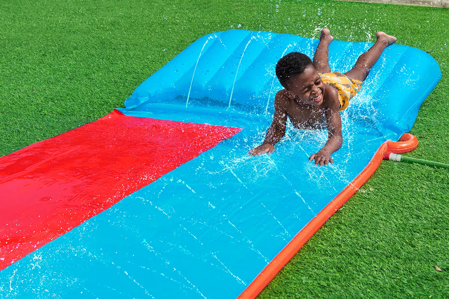 Водная дорожка Bestway H2O GO Tsunami Splash Ramp 52478 (Red/Blue)