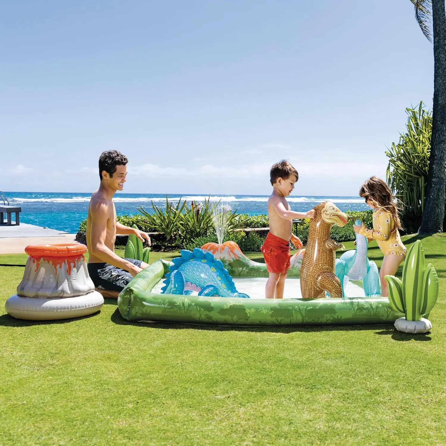 Надувной игровой центр Intex Dino Land 56132