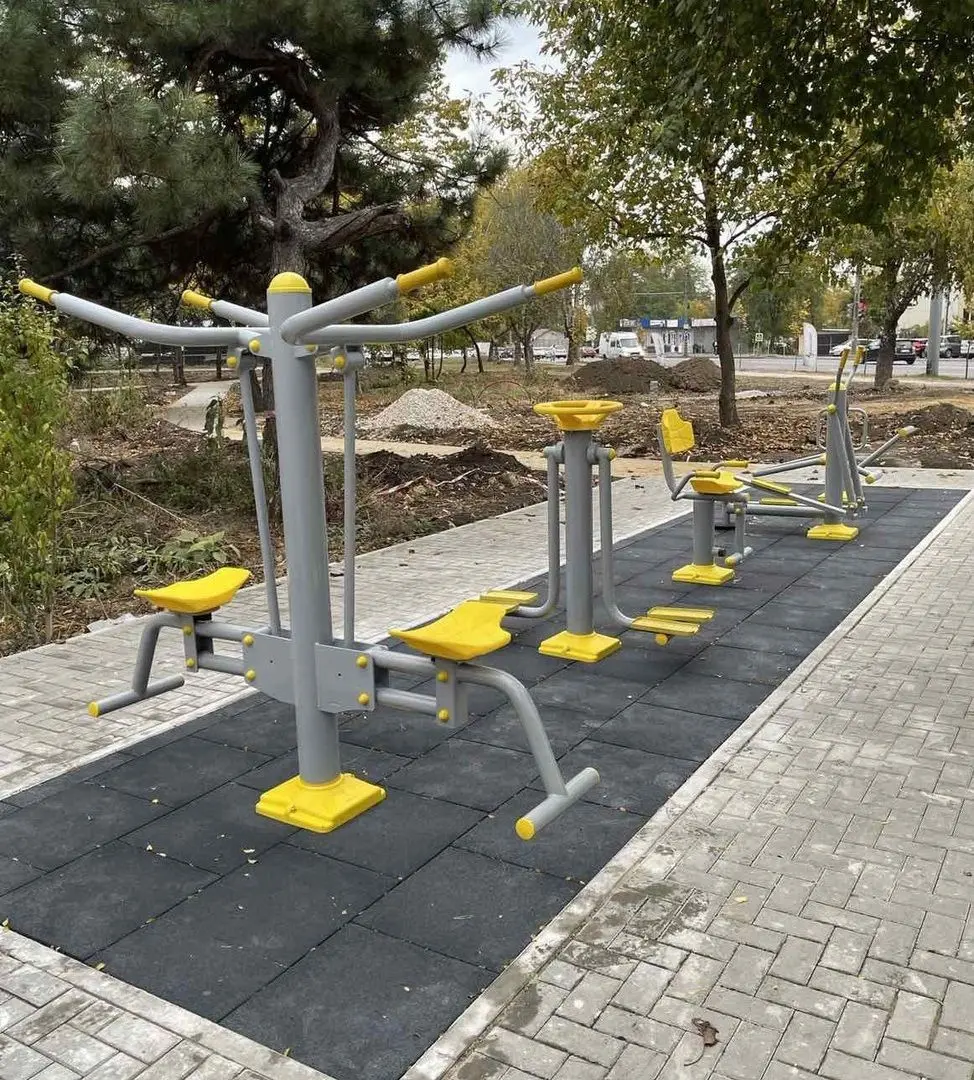 Тренажер для грудных мышц и ног PlayPark B-10 (Grey/Orange)