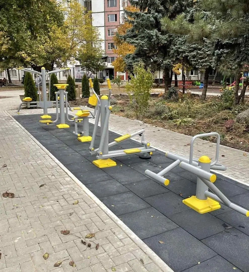 Тренажер для грудных мышц и ног PlayPark B-10 (Grey/Orange)