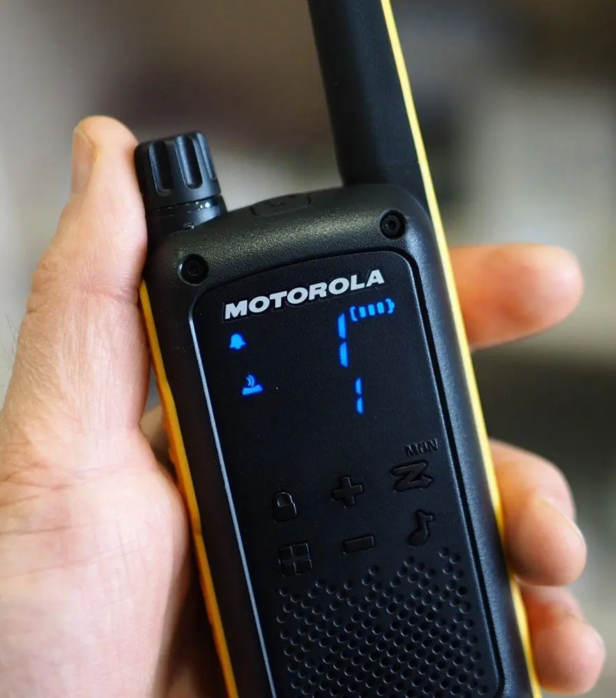 Statie radio Motorola Talkabout T82 Extreme Quad (Black/Yellow)