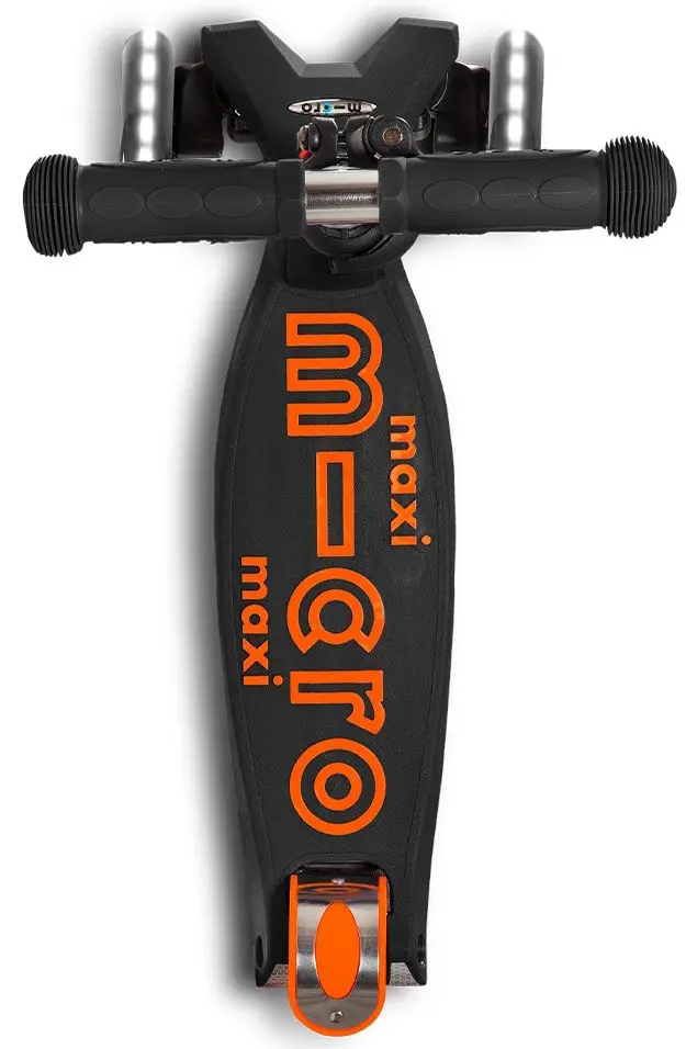 Самокат Micro Maxi Deluxe LED (Black/Orange)
