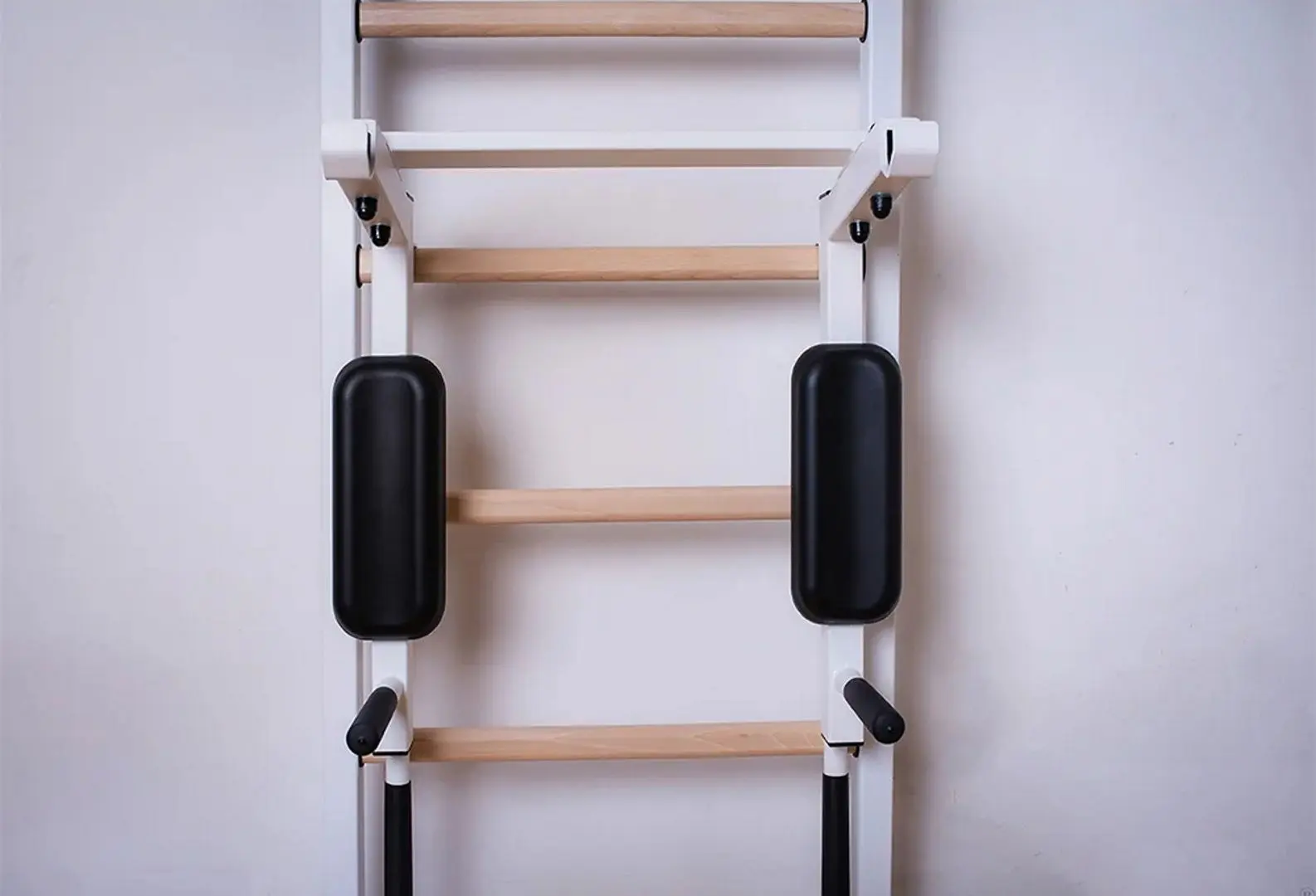 Шведская стенка BenchK 523W+A204 (White/Wood)