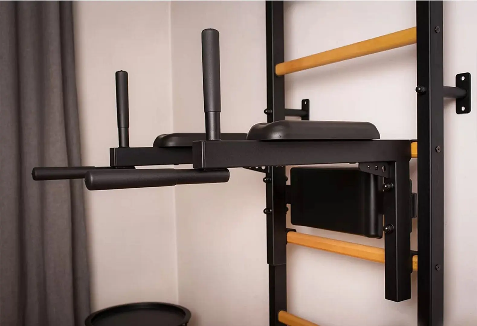 Шведская стенка BenchK 723B (Black/Wood)