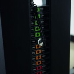 Многофункциональный тренажер BH Fitness TT4 (Black) Thumb