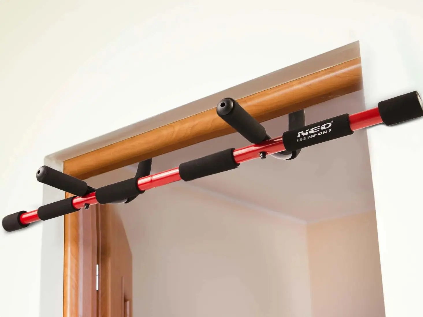 Bara tractiuni pentru perete Neo-Sport NS-313 (Black/Red)