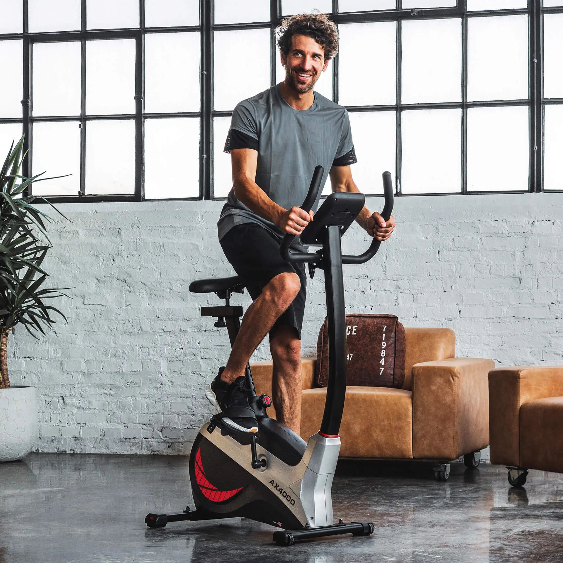 Bicicleta fitness Christopeit Sport AX 4000 (Silver/Black)