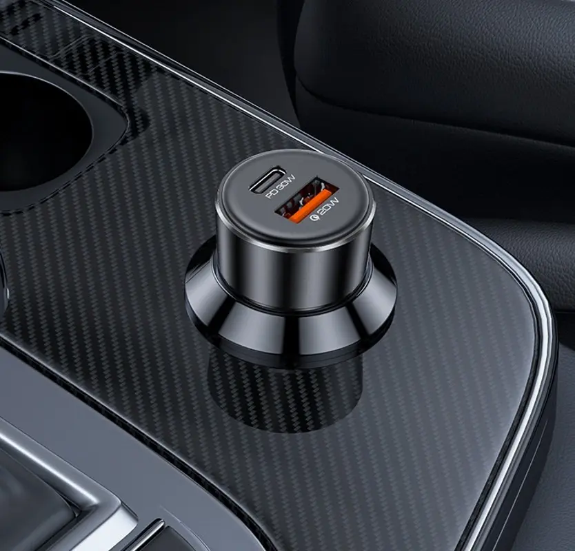 Автомобильное зарядное устройство Yesido Y64 (Black)