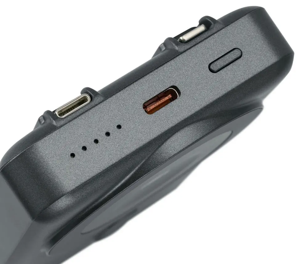 Acumulator extern universal RivaCase VA2608 (Black)