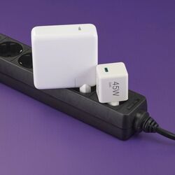 Зарядное устройство Hama Super Mini 201983 45W (White) Thumb