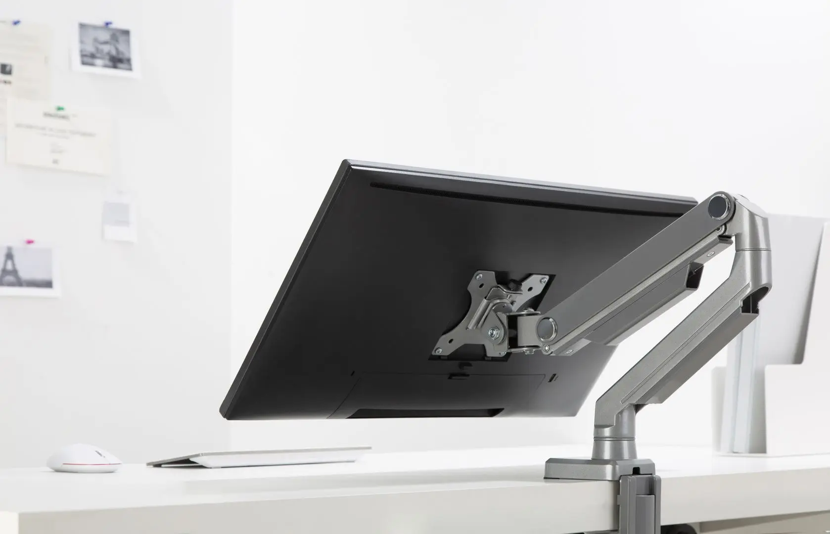 Suport pentru monitor Blackmount MNT14-1 17''-32'' (Grey)