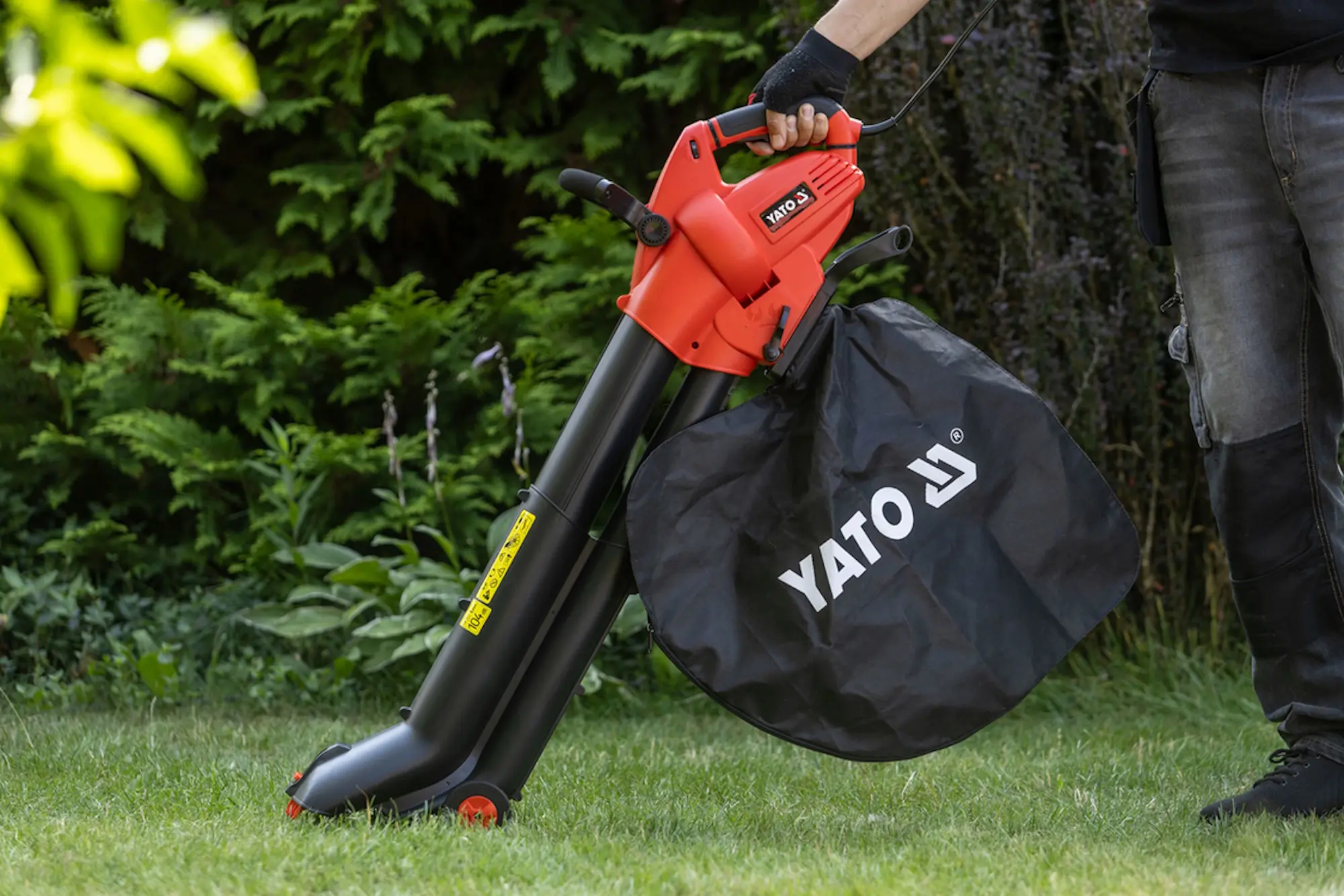 Suflanta-aspirator Yato YT-85182