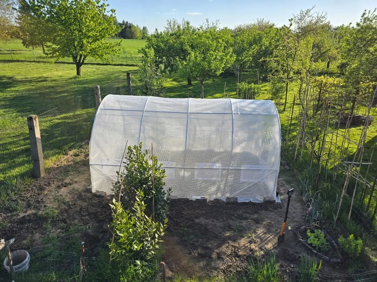 Садовая теплица Plonos 4974-B (White) - 10