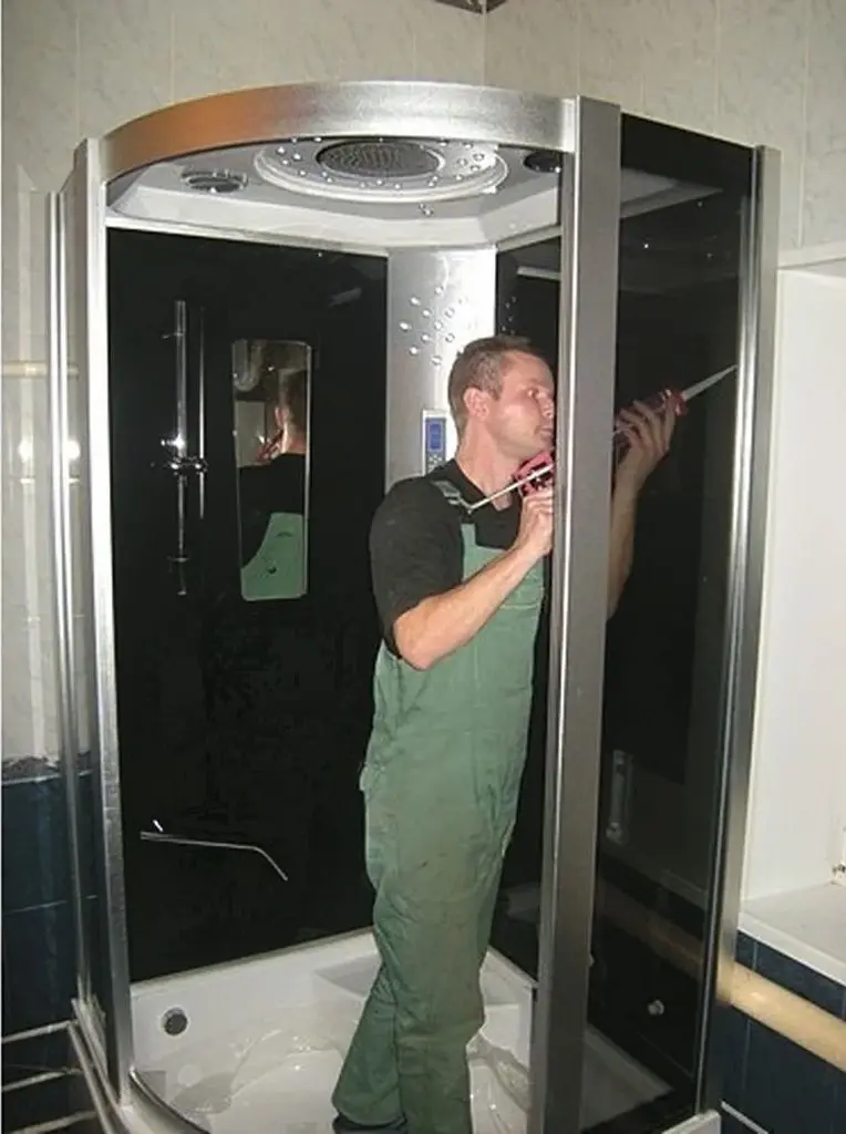 Instalare cabina de dus