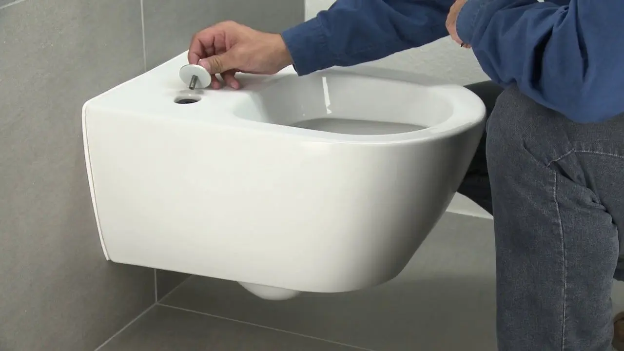 Установка подвесного унитаза