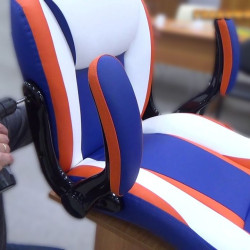 Asamblarea fotoliului gaming Thumb