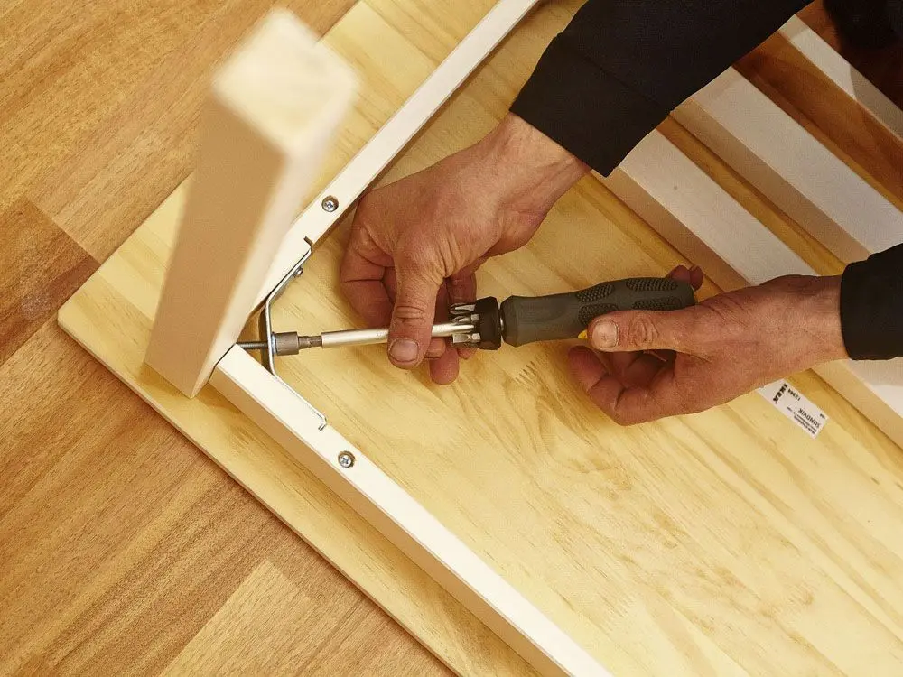 Сборка кухонного стола