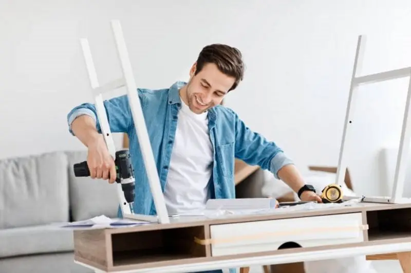 Asamblarea masei de toaleta