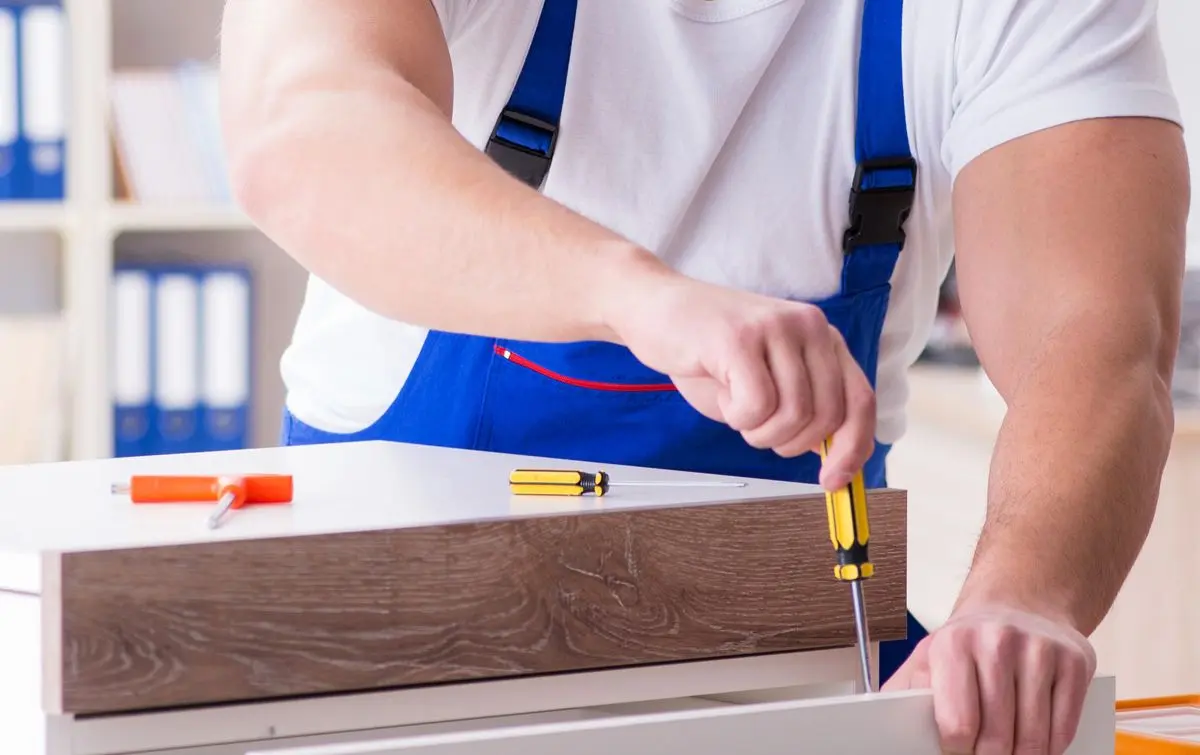 Сборка тумбы под умывальник