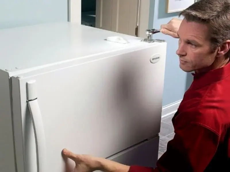 Repozitionarea usilor frigider/congelator