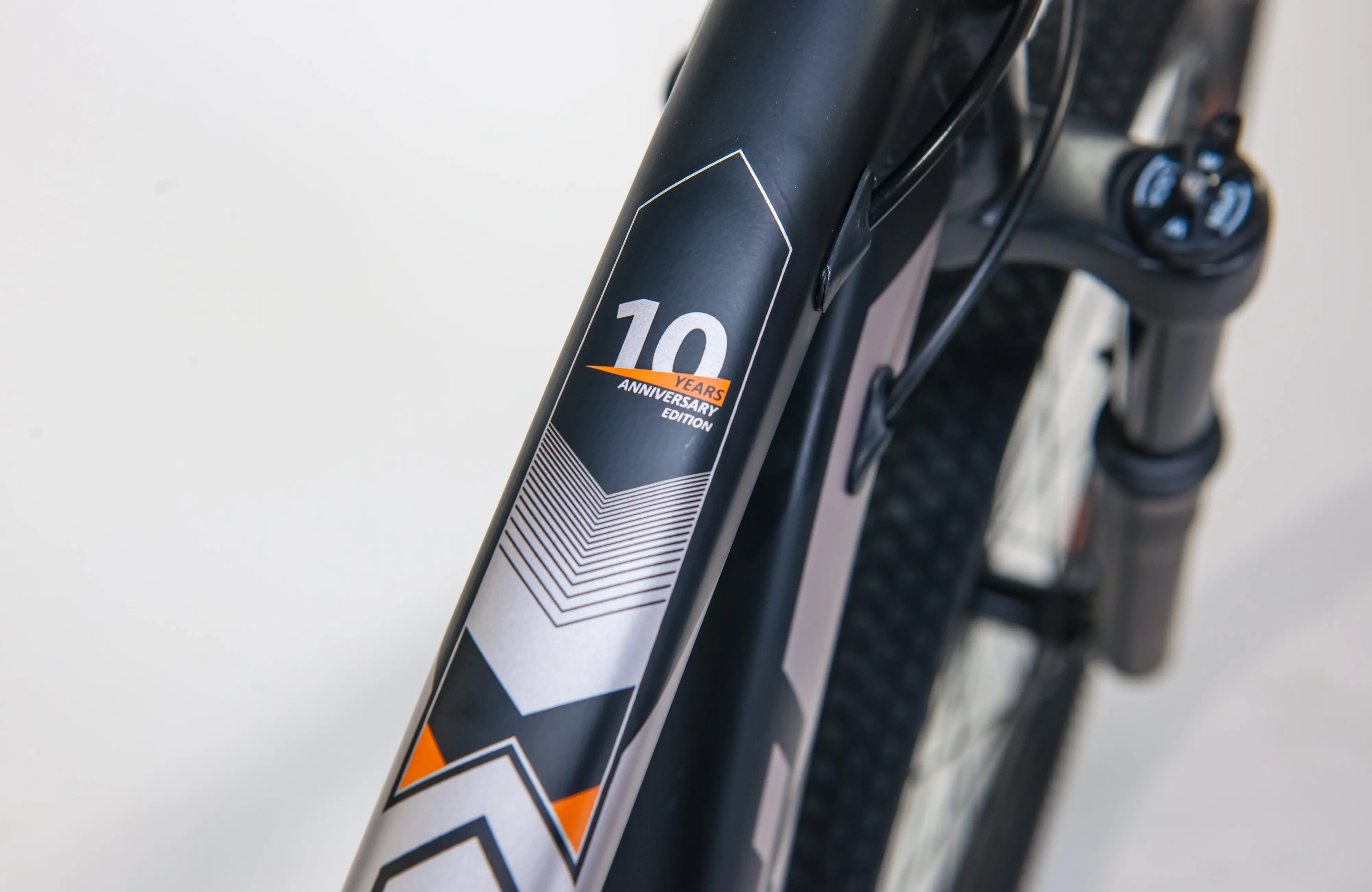 Велосипед Fulger Uranus 29 (Black/Dark Grey/Orange) - 10