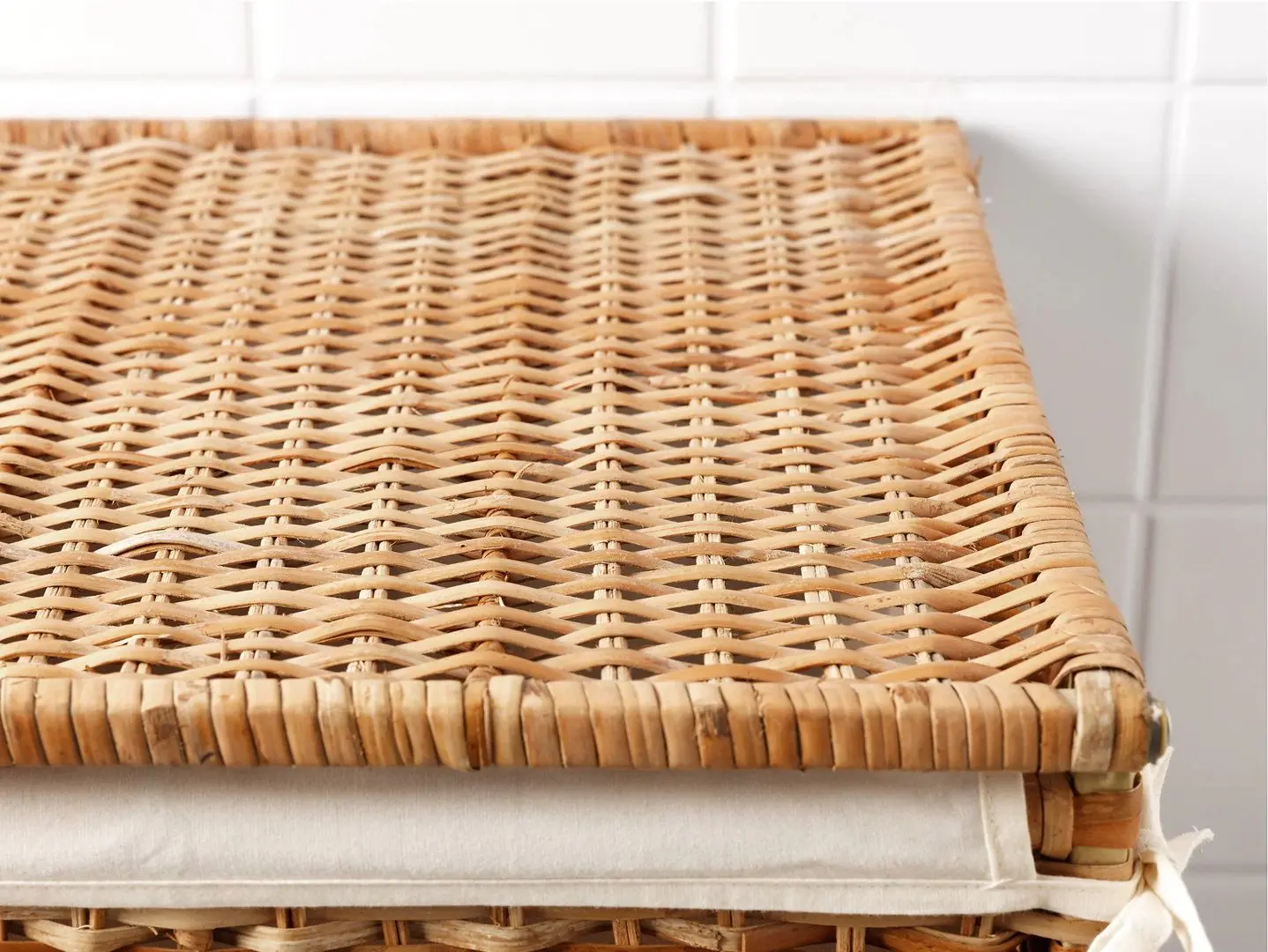 Cos rufe Ikea Branas cu captuseala/rotang 80L (Lemn)