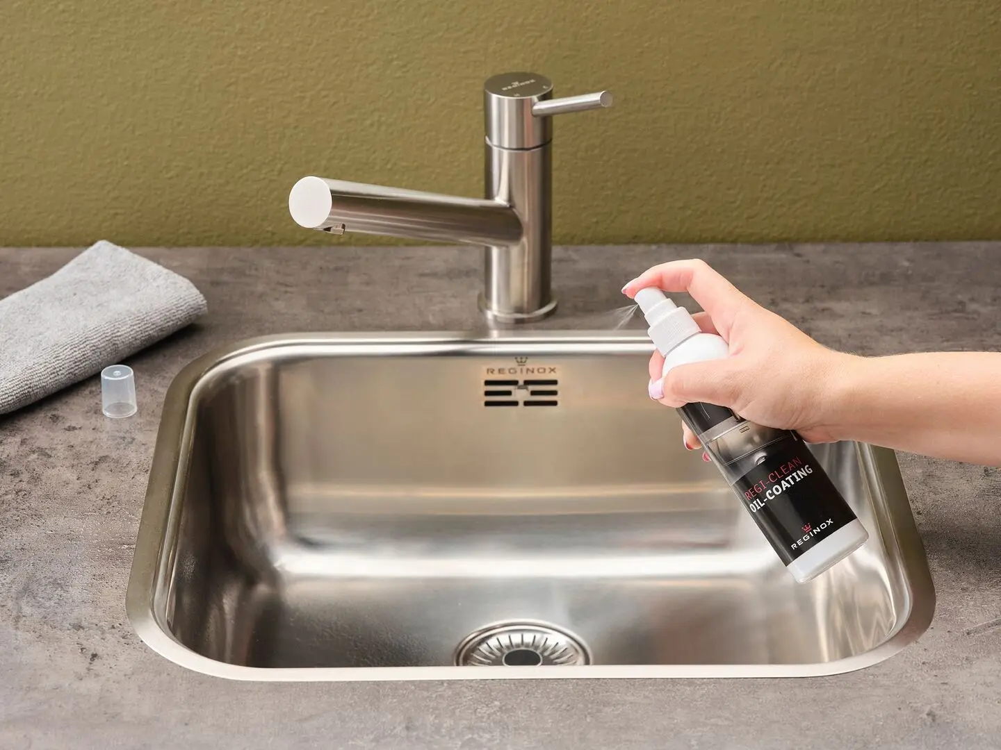 Solutie curatat chiuvete Reginox Regi-Clean Oil Coating R34507