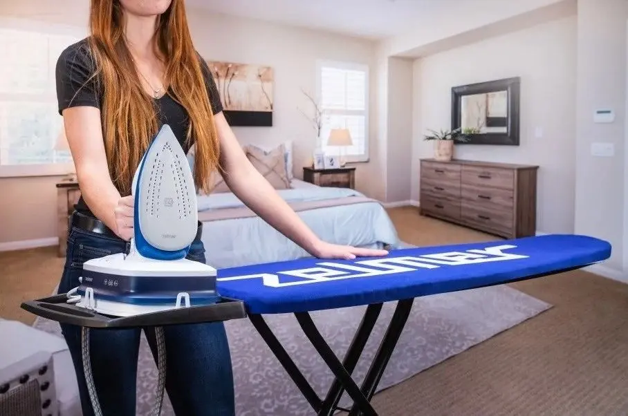 Гладильная доска Zelmer Deluxe ZIB0002 (Blue)