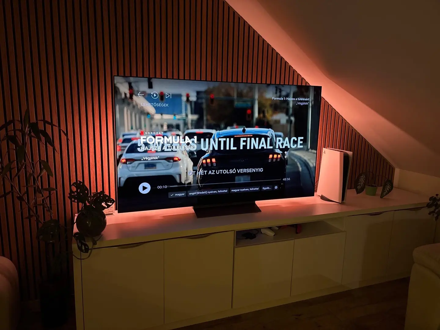 Set panou LED pentru televizor Govee RGBIC TV H6046311 (Black)