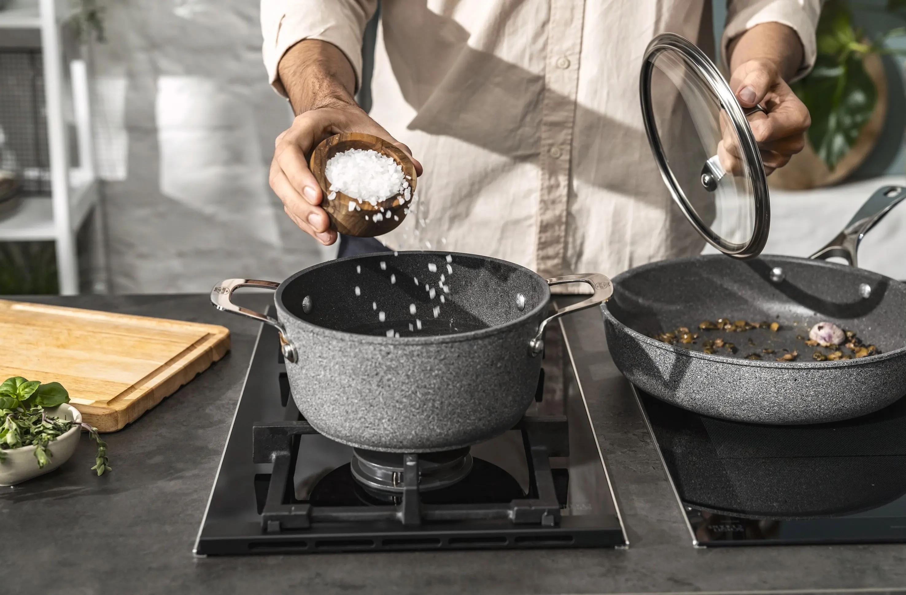 Кастрюля с крышкой Ballarini Salina 2.85L (Grey)