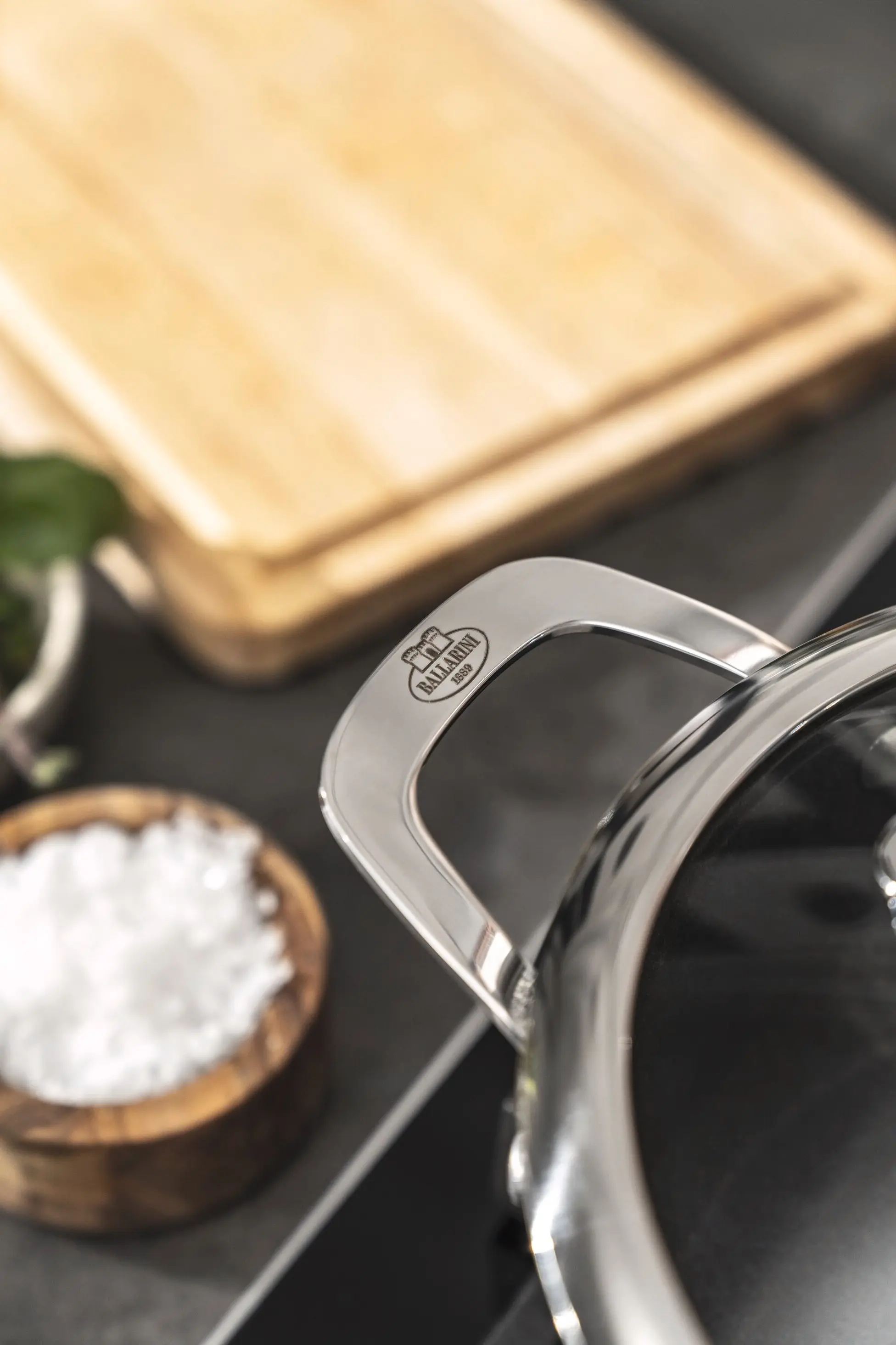 Кастрюля с крышкой Ballarini Salina 2.85L (Grey)