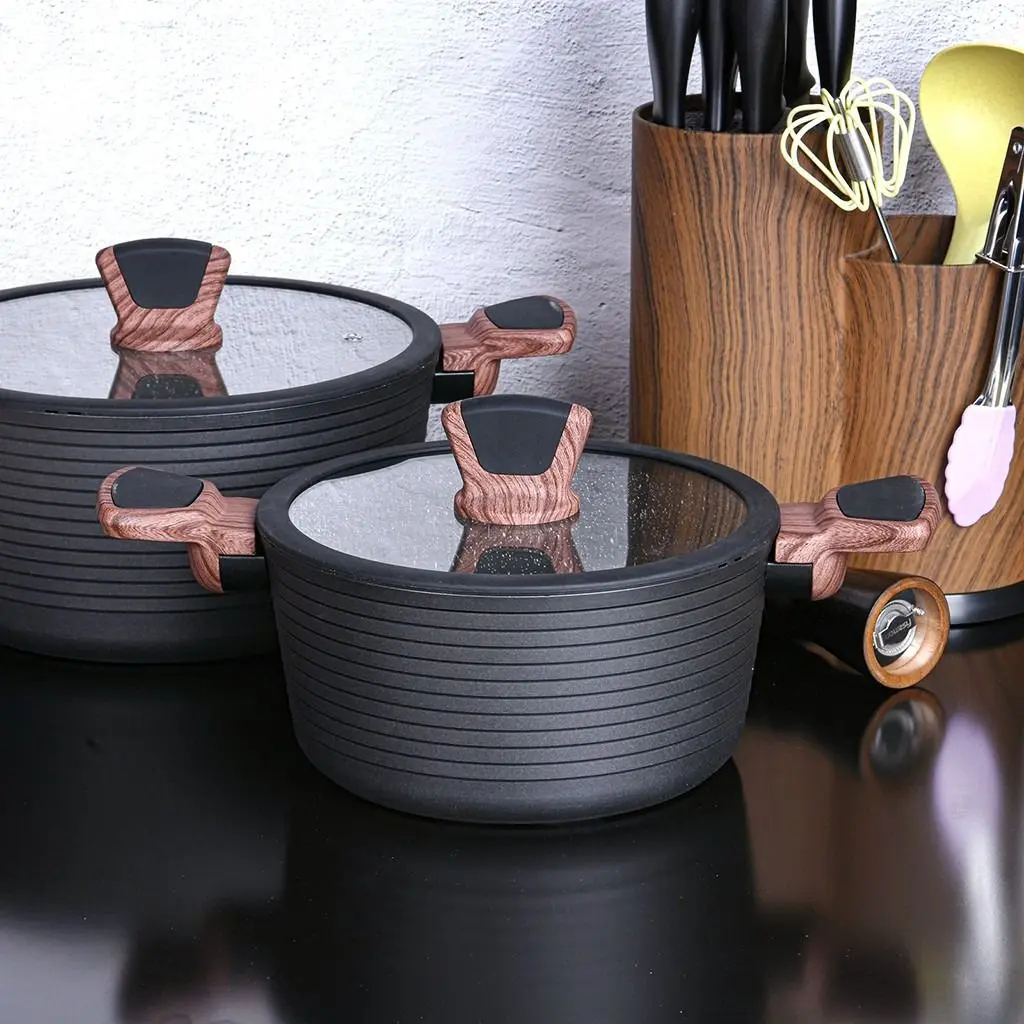 Кастрюля с крышкой Fissman Diamond 14304 (Black)