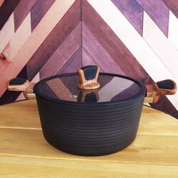 Кастрюля с крышкой Fissman Diamond 4304 (Black) Thumb