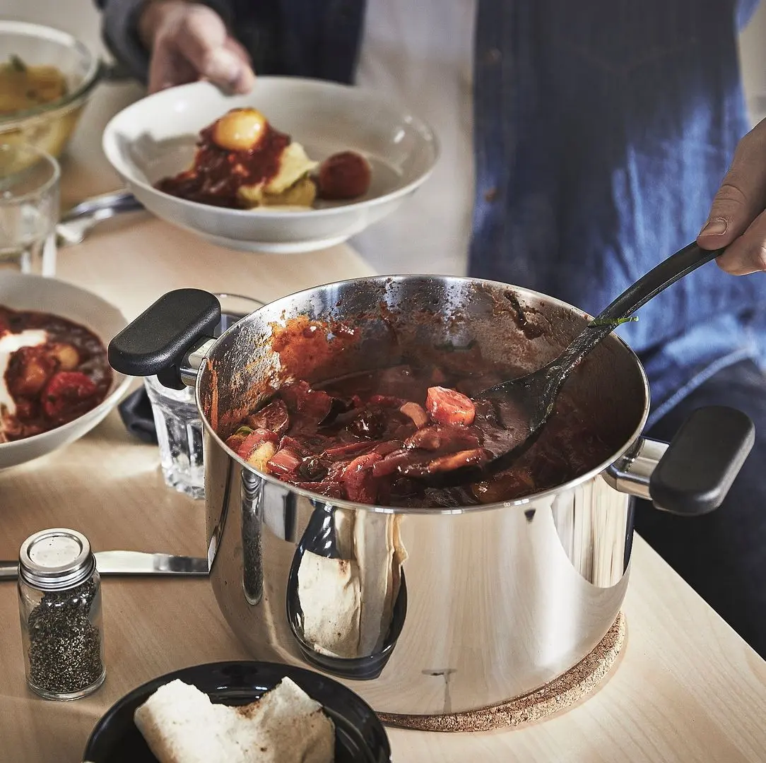 Oala cu capac Ikea Middagsmat 5L (Inox)