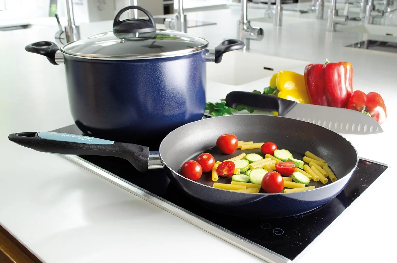 Кастрюля Officina Della Cucina Italiana Simpatia 6.5L (Blue)