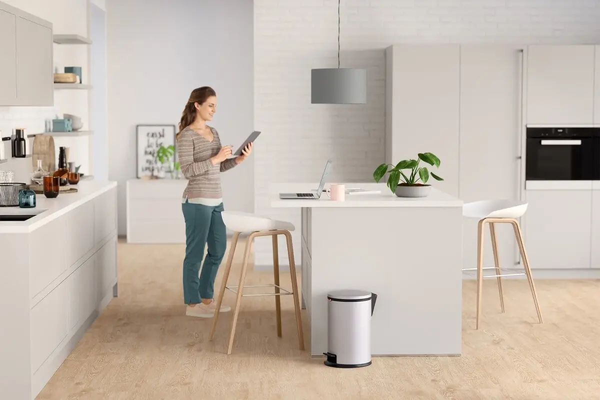 Container pentru gunoi Hailo Pure M 12L (White)