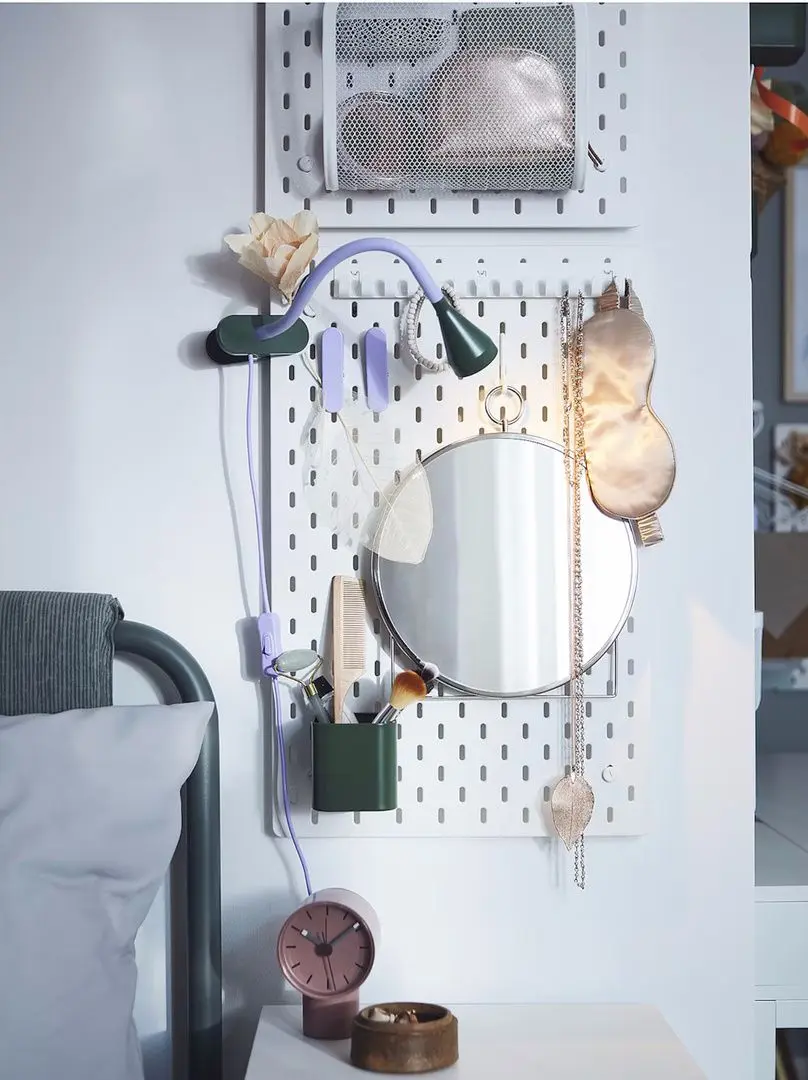 Aplica LED Ikea Navlinge cleam (Lila/Verde Inchis)