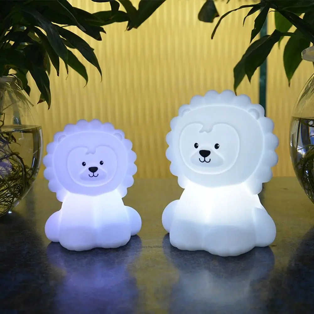 Ночник MesMed Leo The Lion MM-033 (White)