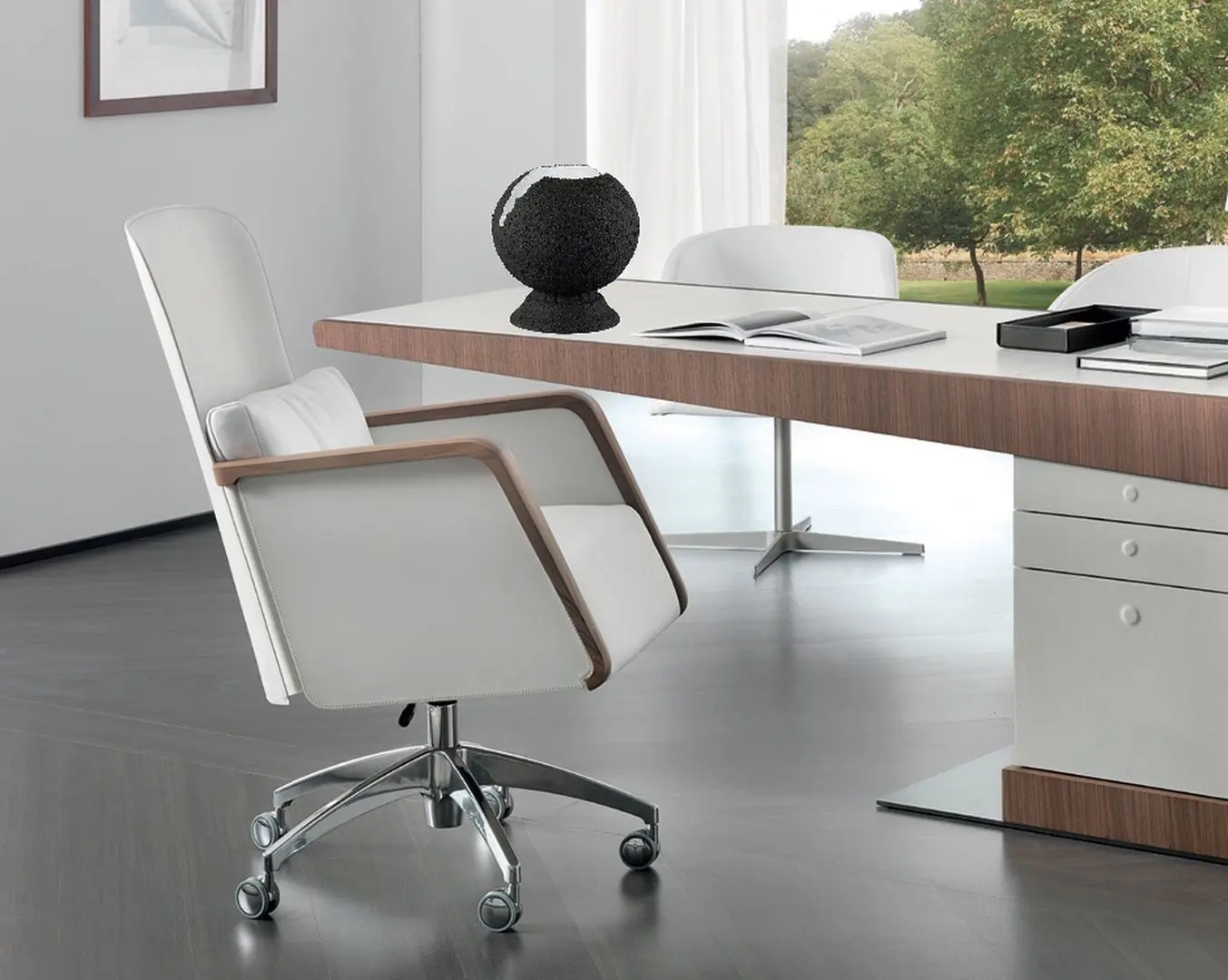 Настольная лампа Trio Eva (Black)