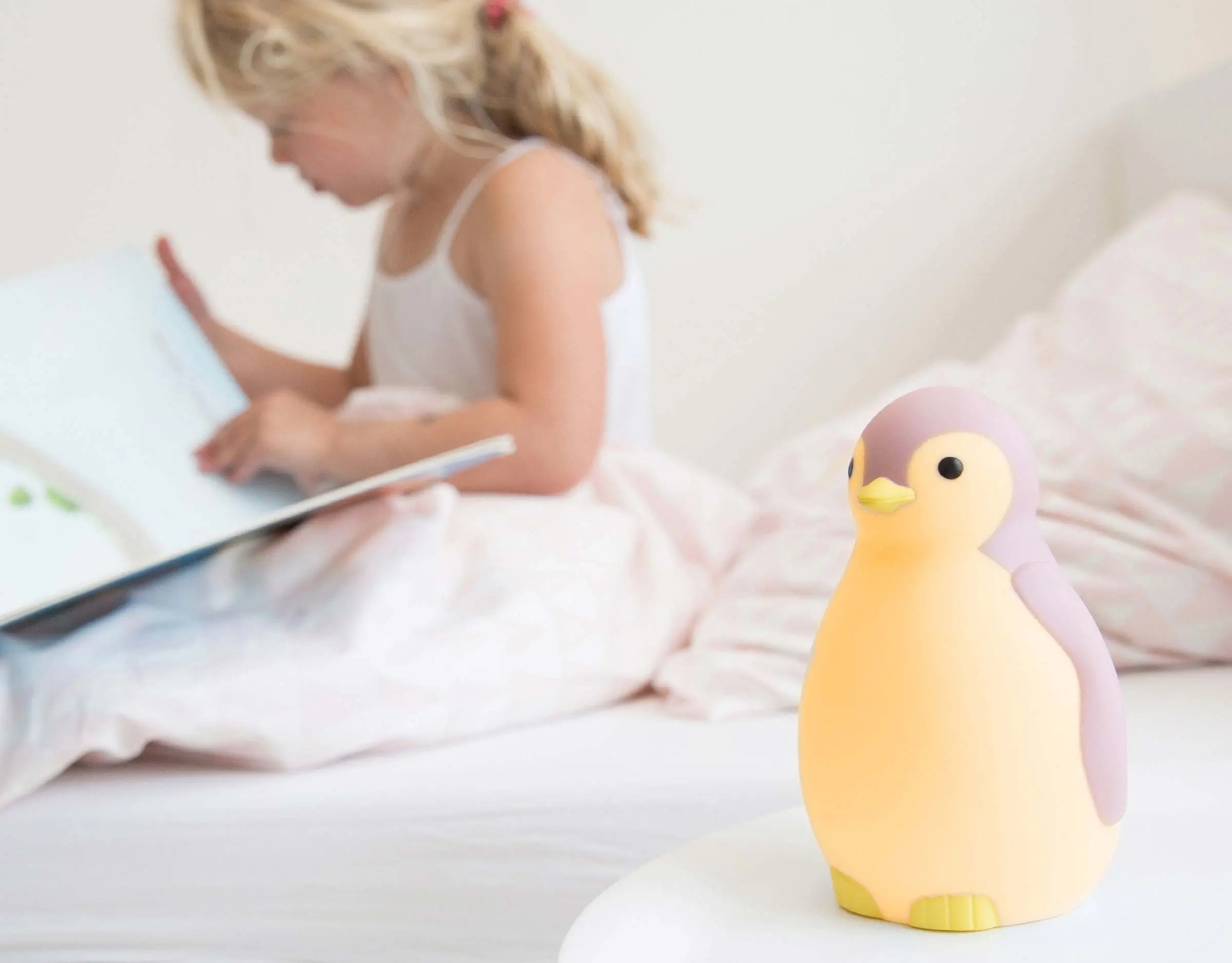 Ночник Zazu Pam the penguin (Pink) - 2