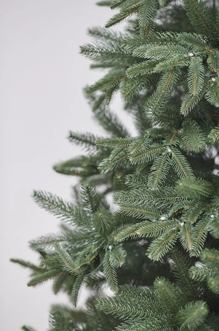 Елка Divi Trees Nordman LED 2.4м