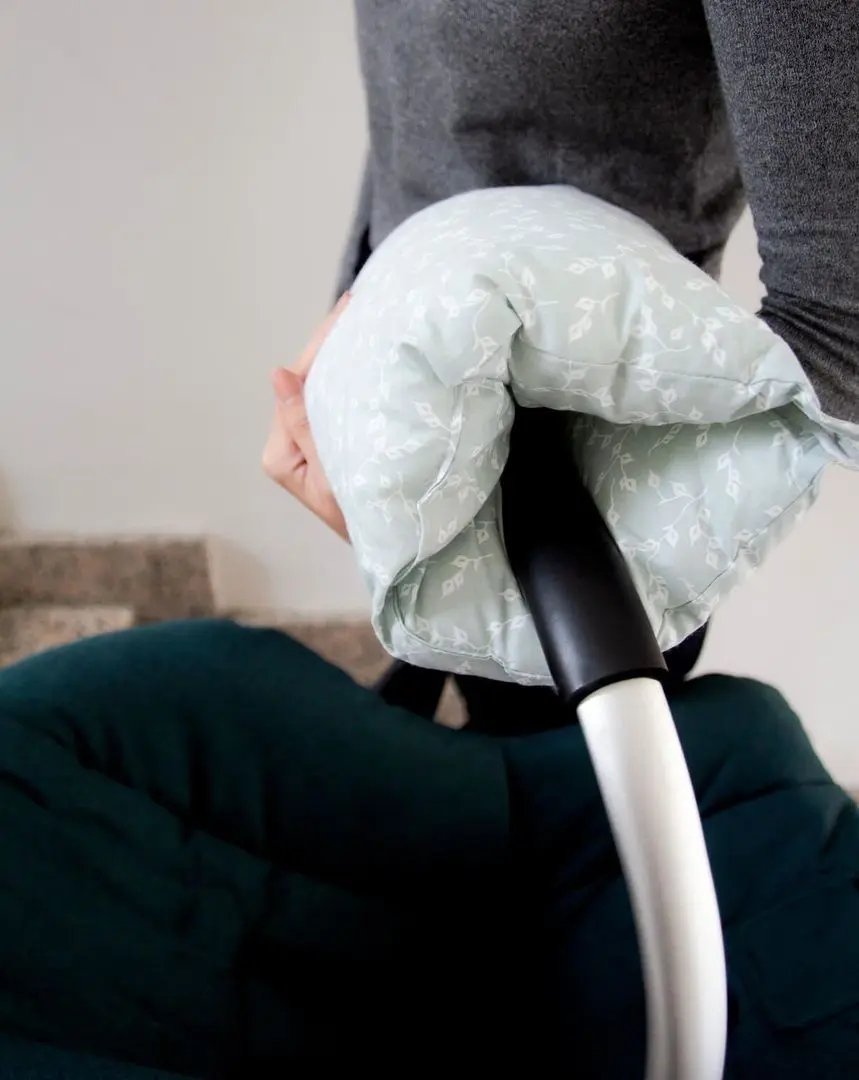 Подушка для кормления BabyJem  Art-737 (Green)