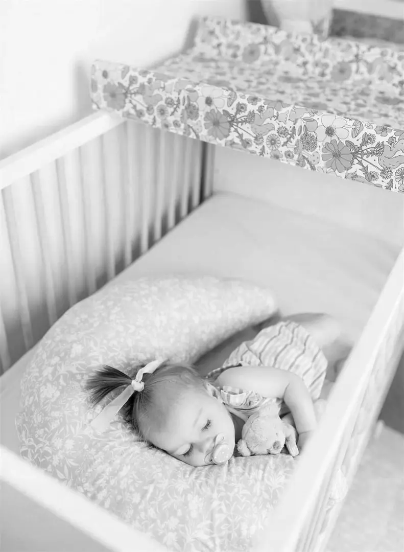 Perna pentru alaptat Ceba Baby Huggy Jersey Basic (Grey Stars)